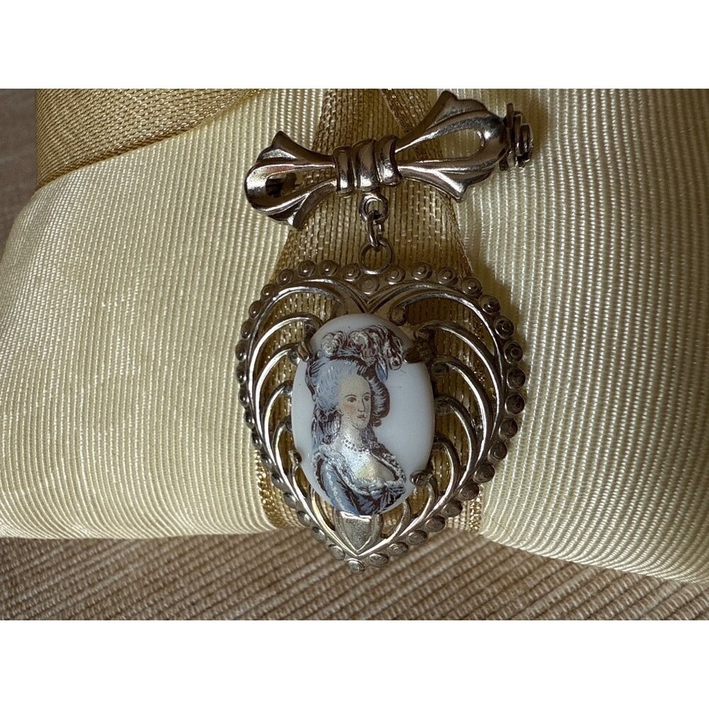 Vintage Porcelain Portrait Cameo Brooch Mid Century Victorian Revival